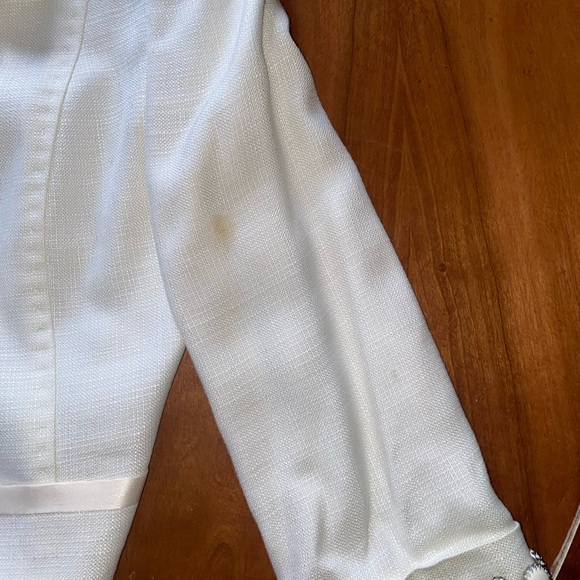 Dolce & Gabbana Women's White Blazer - Picture 2 of 8